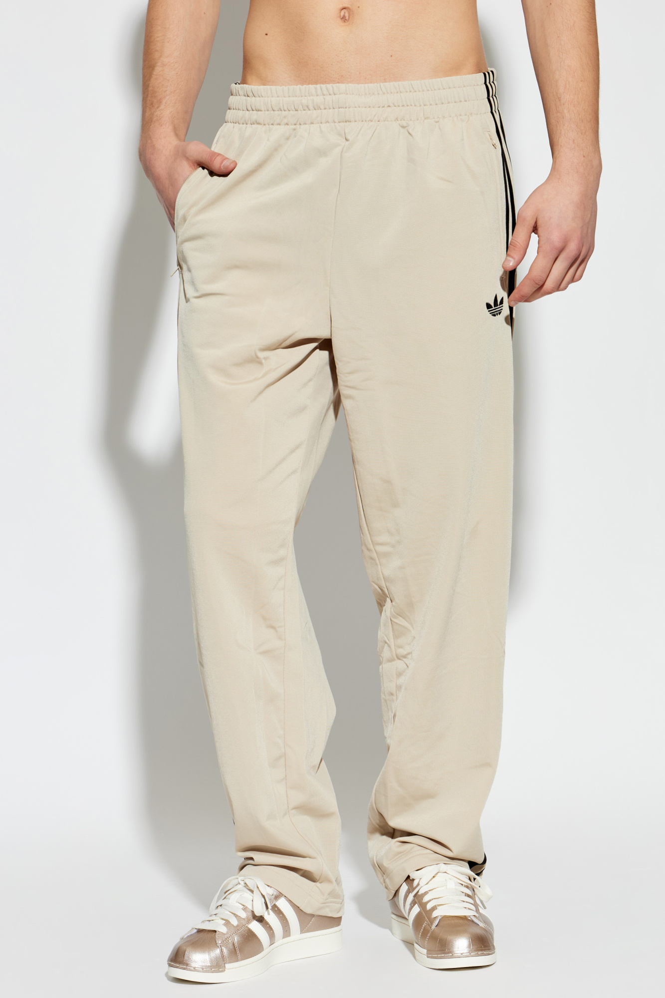 ADIDAS Originals Sweatpants with logo | Men's | Vitkac